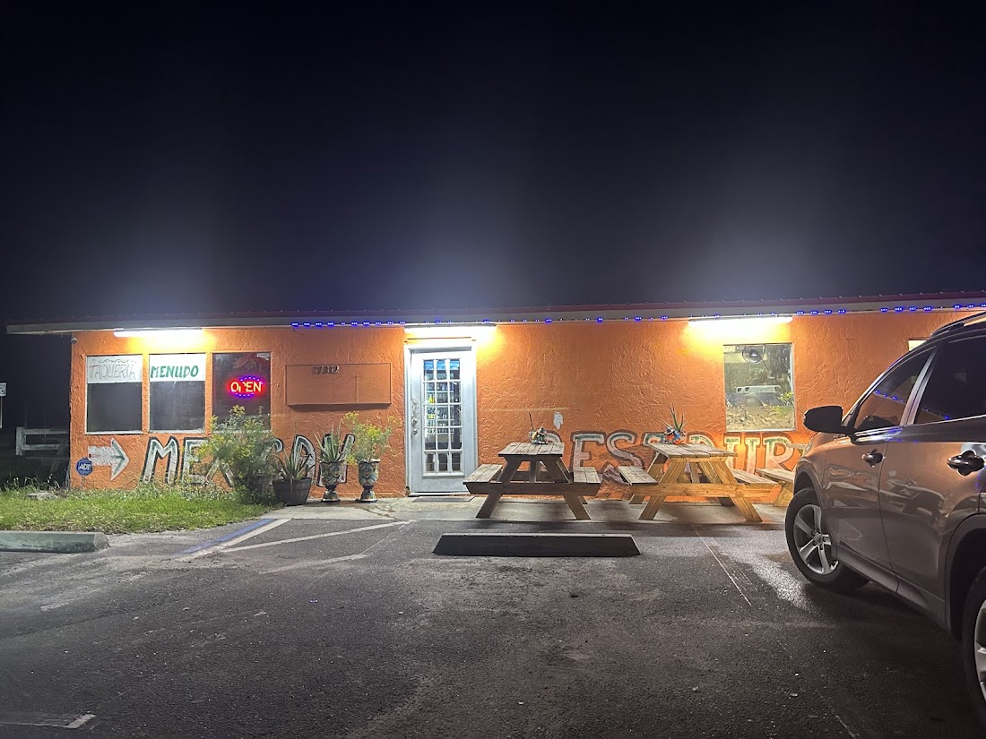 El Paraiso Restaurant y Taqueria